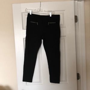 Maddie am black pants size large